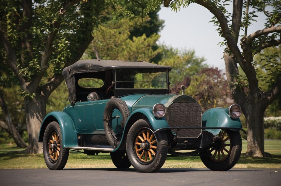 Pierce-Arrow Model 66 A Roadster 1918 года  (фото 1 из 5)